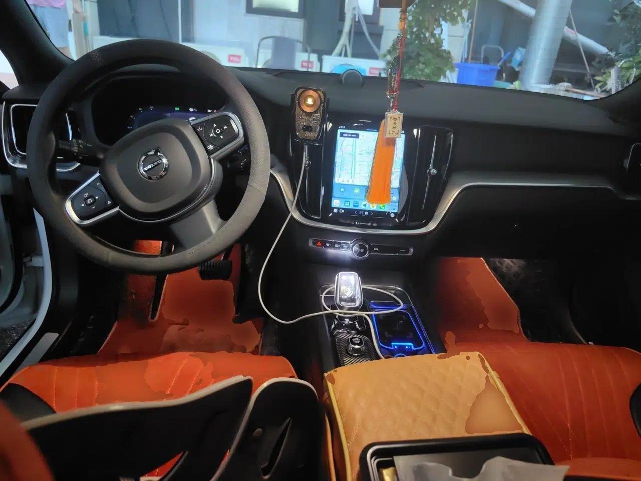 Volvo S60 2023 B4 Zhiyi Luxury Edition — миниатюра 9