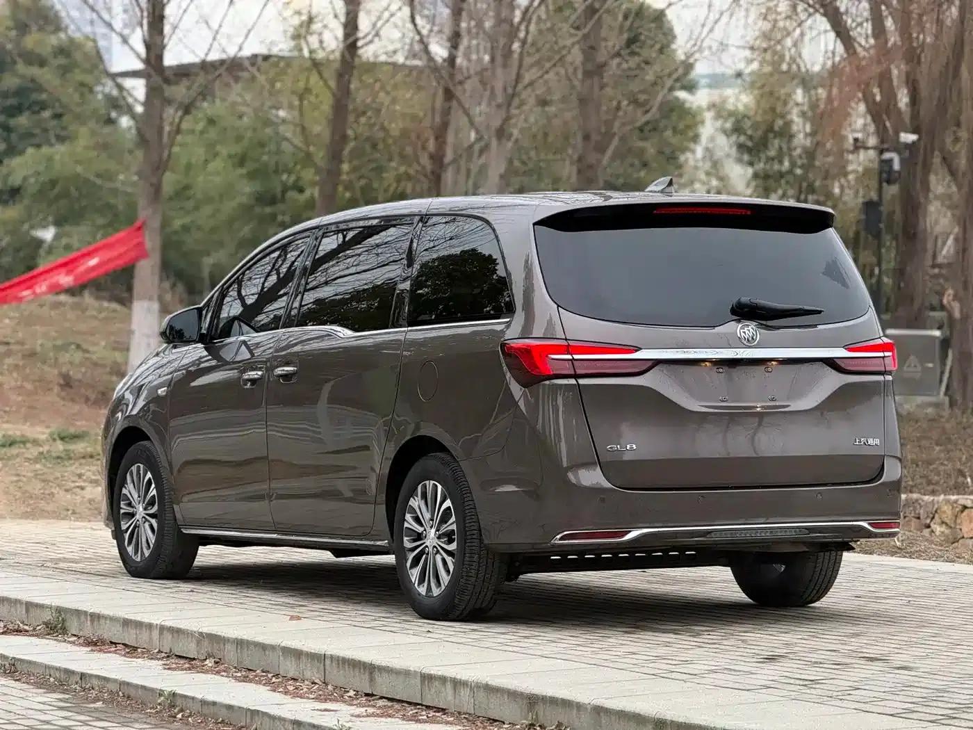 Buick GL8 2023 Land Business Class 652T Luxury — миниатюра 18