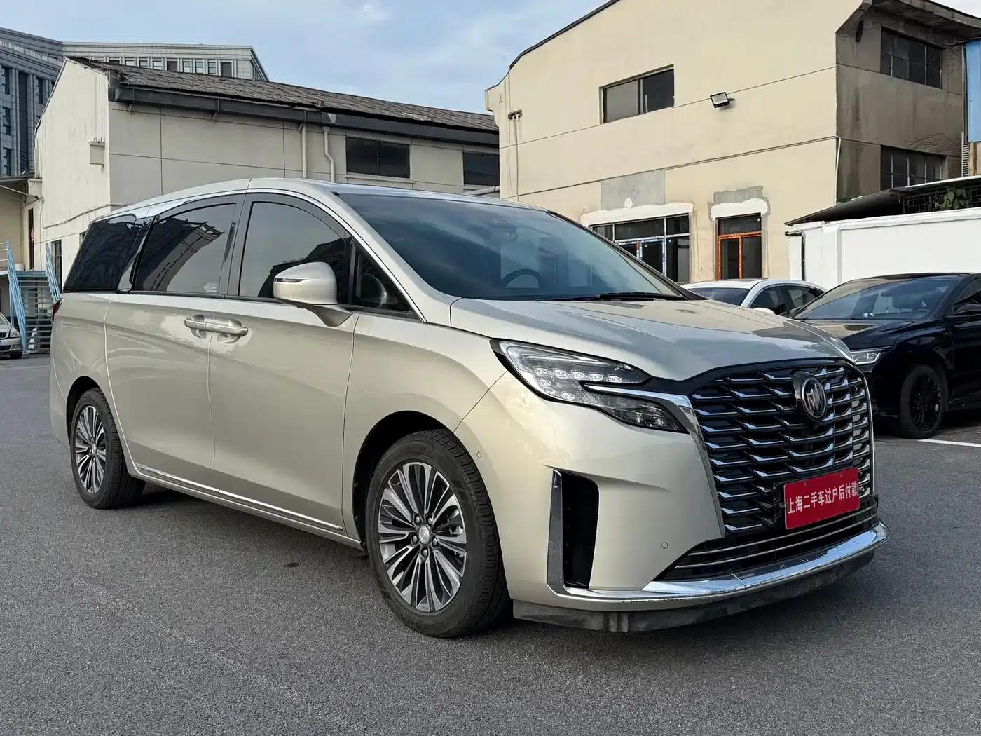 Buick GL8 2023 ES Avantgarde Flagship Edition — миниатюра 3