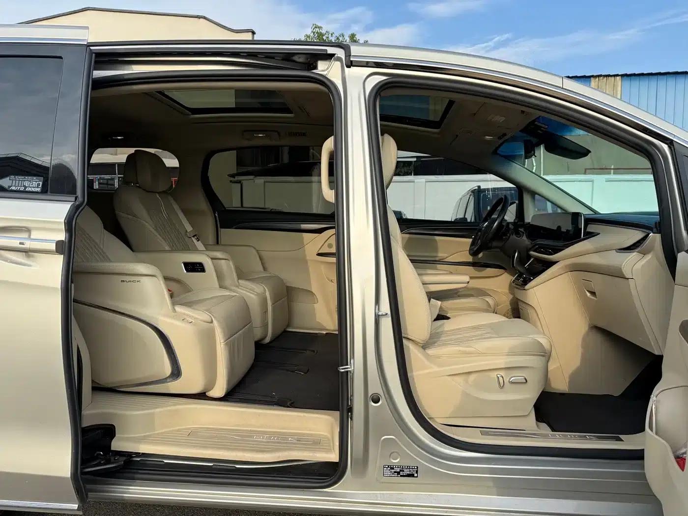 Buick GL8 2023 ES Avantgarde Flagship Edition — миниатюра 10