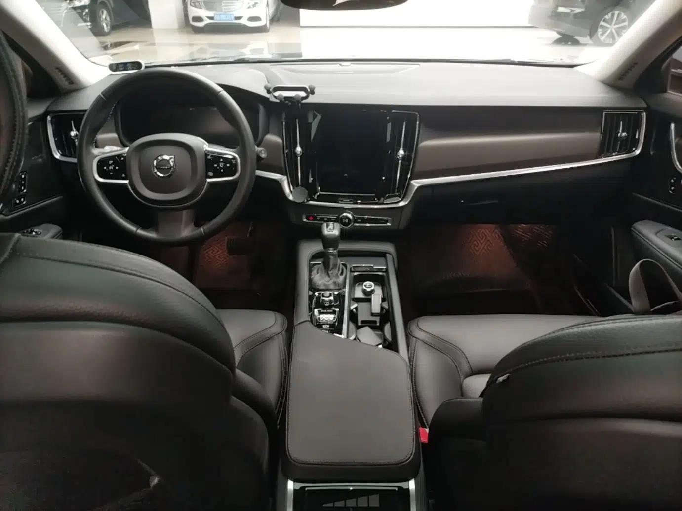 Volvo V90 2020 Cross Country T5 AWD Smart Range Edition — миниатюра 12