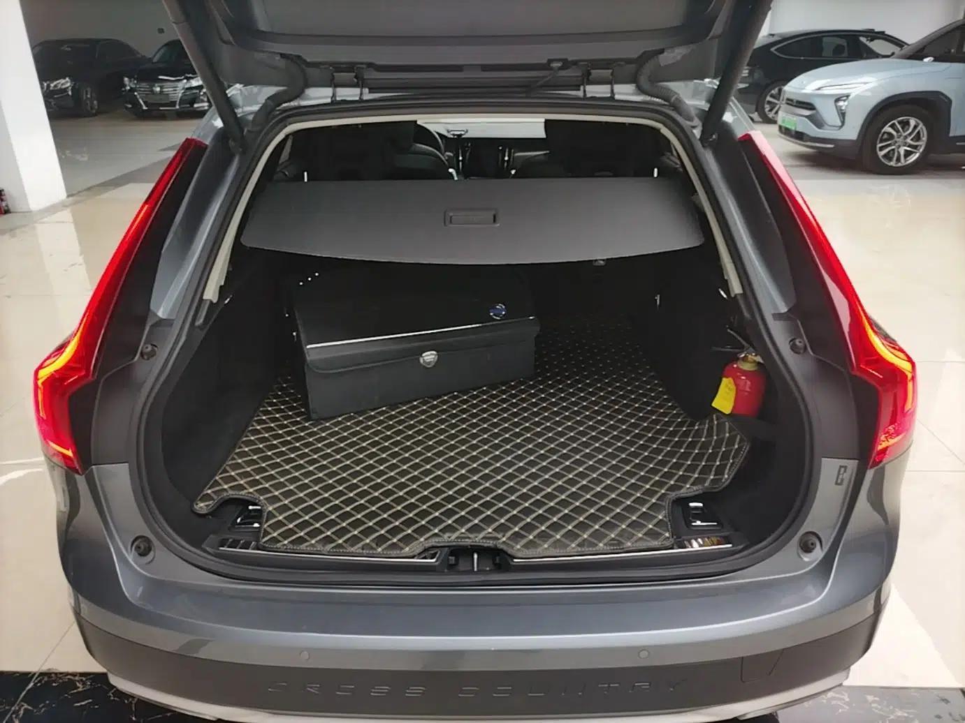 Volvo V90 2020 Cross Country T5 AWD Smart Range Edition — миниатюра 22