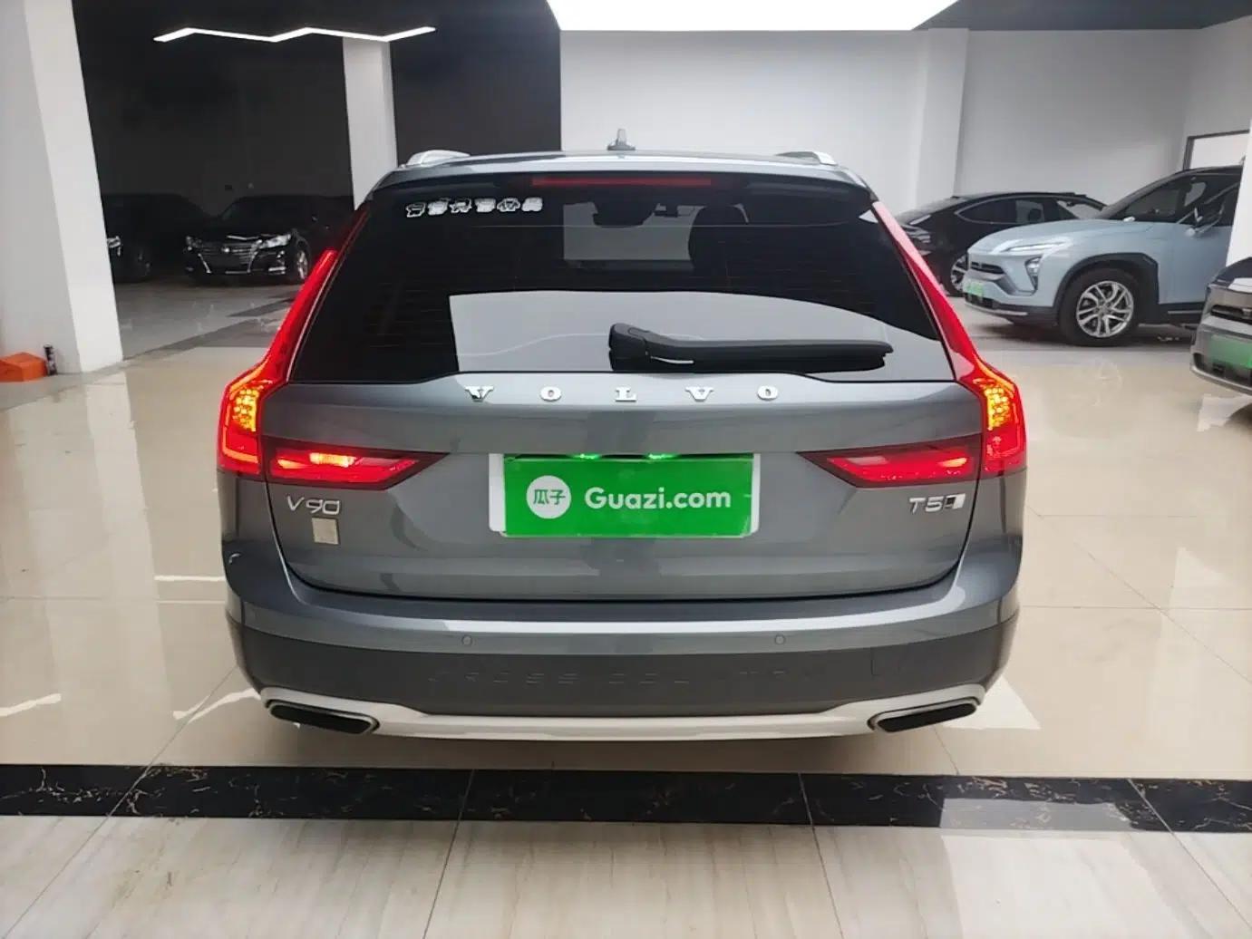 Volvo V90 2020 Cross Country T5 AWD Smart Range Edition — миниатюра 5