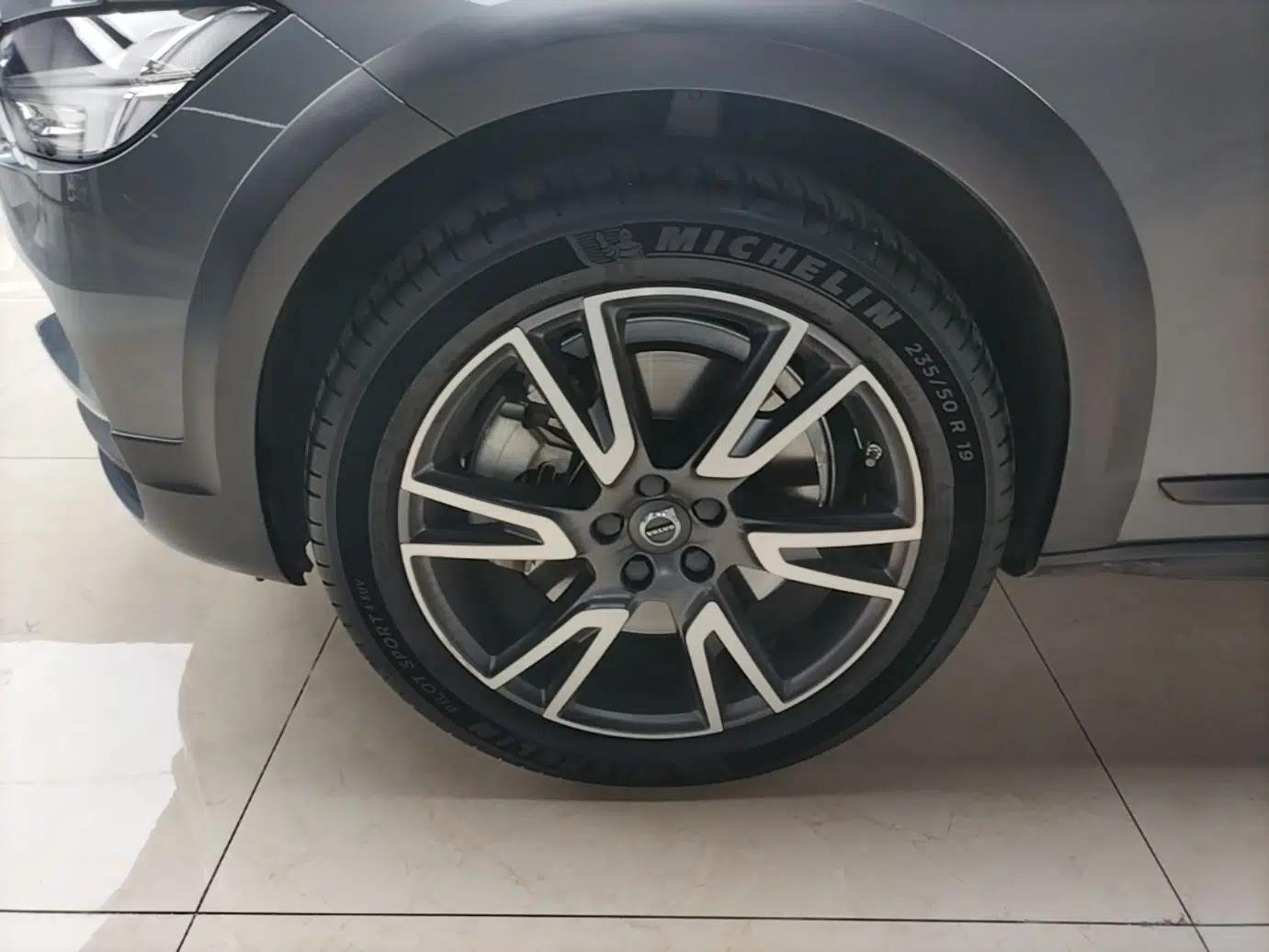 Volvo V90 2020 Cross Country T5 AWD Smart Range Edition — миниатюра 10