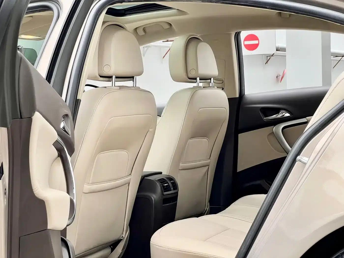 Buick Regal 2012 2.0L Luxury Edition — миниатюра 6