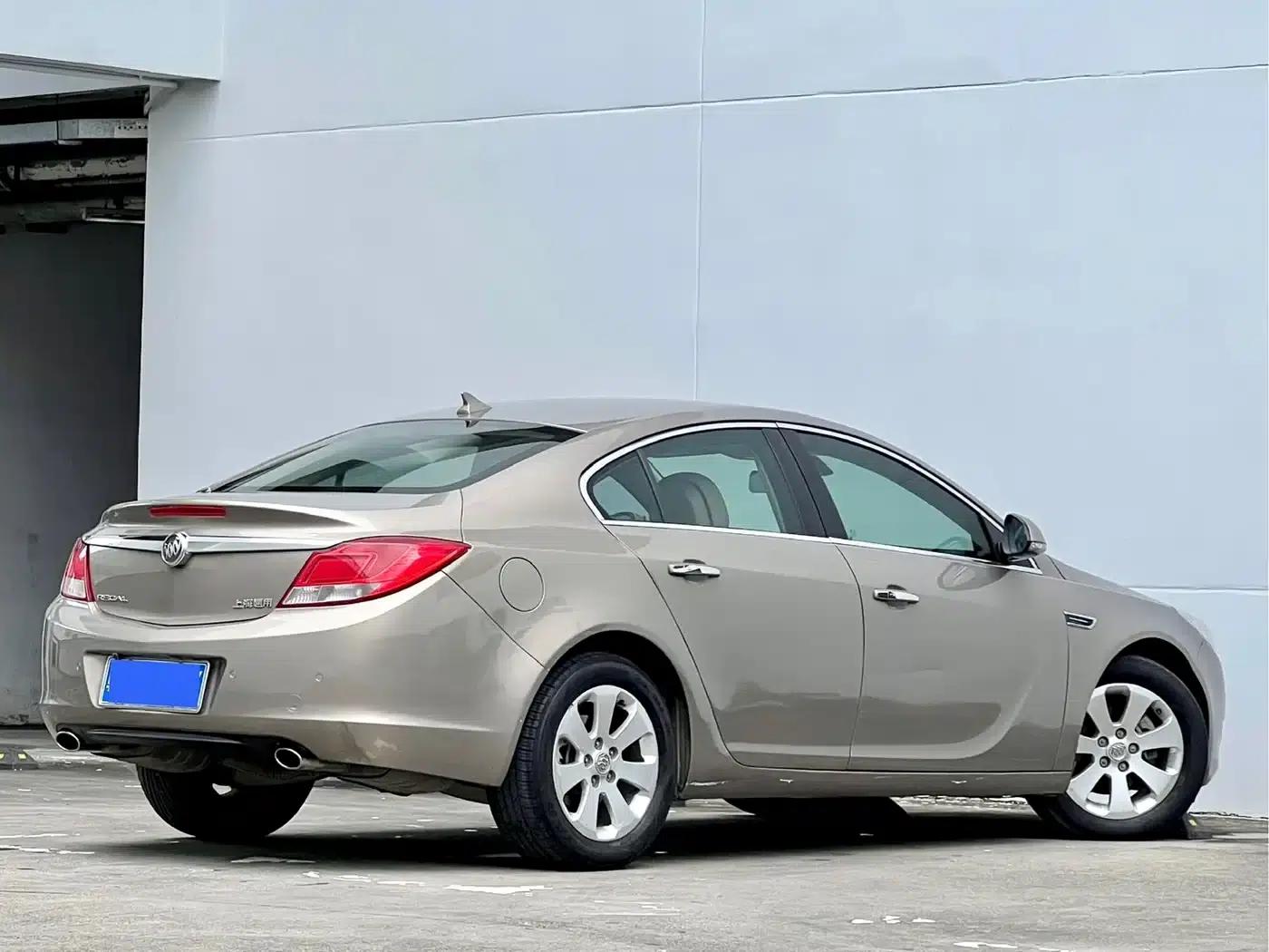 Buick Regal 2012 2.0L Luxury Edition — миниатюра 10