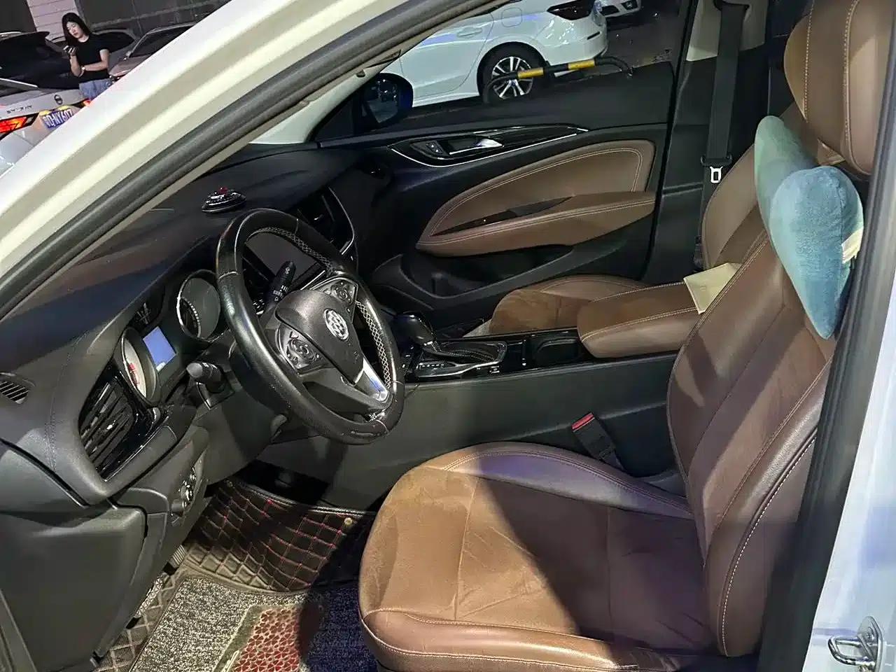 Buick Regal 2017 20T Elite — миниатюра 4