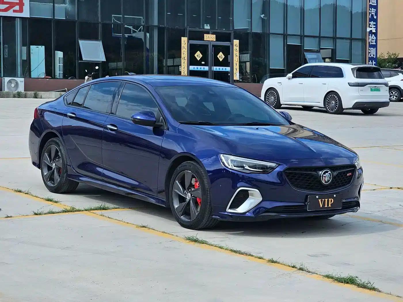 Buick Regal 2017 GS 28T Premium — миниатюра 3