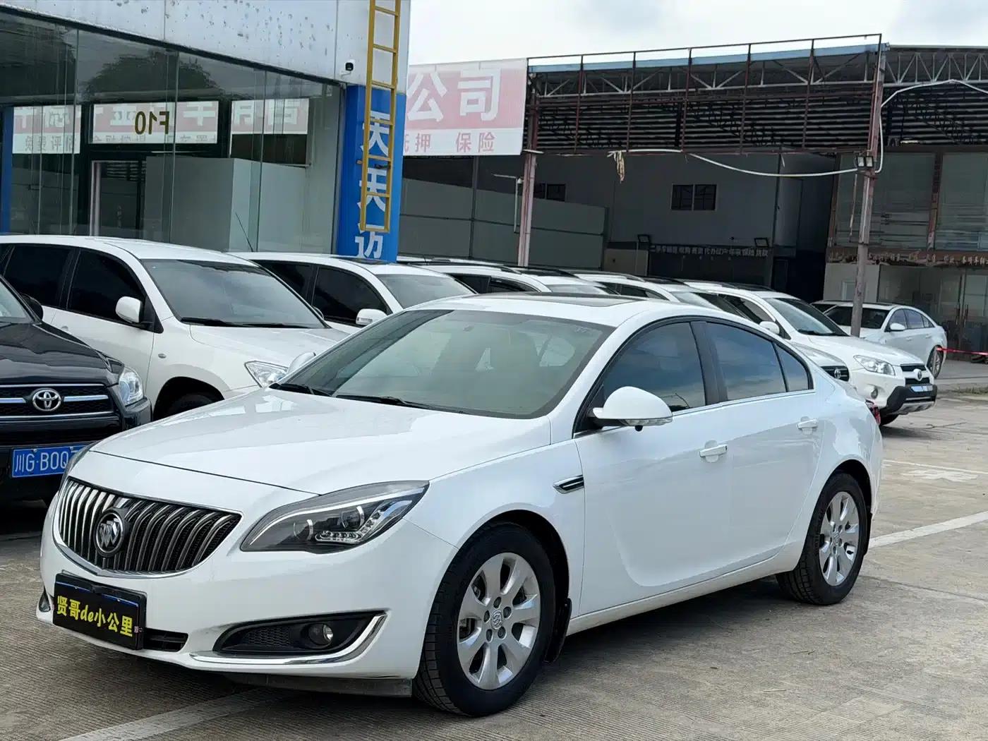 Buick Regal 2014 2.0L Leading Fashion Edition — миниатюра 1