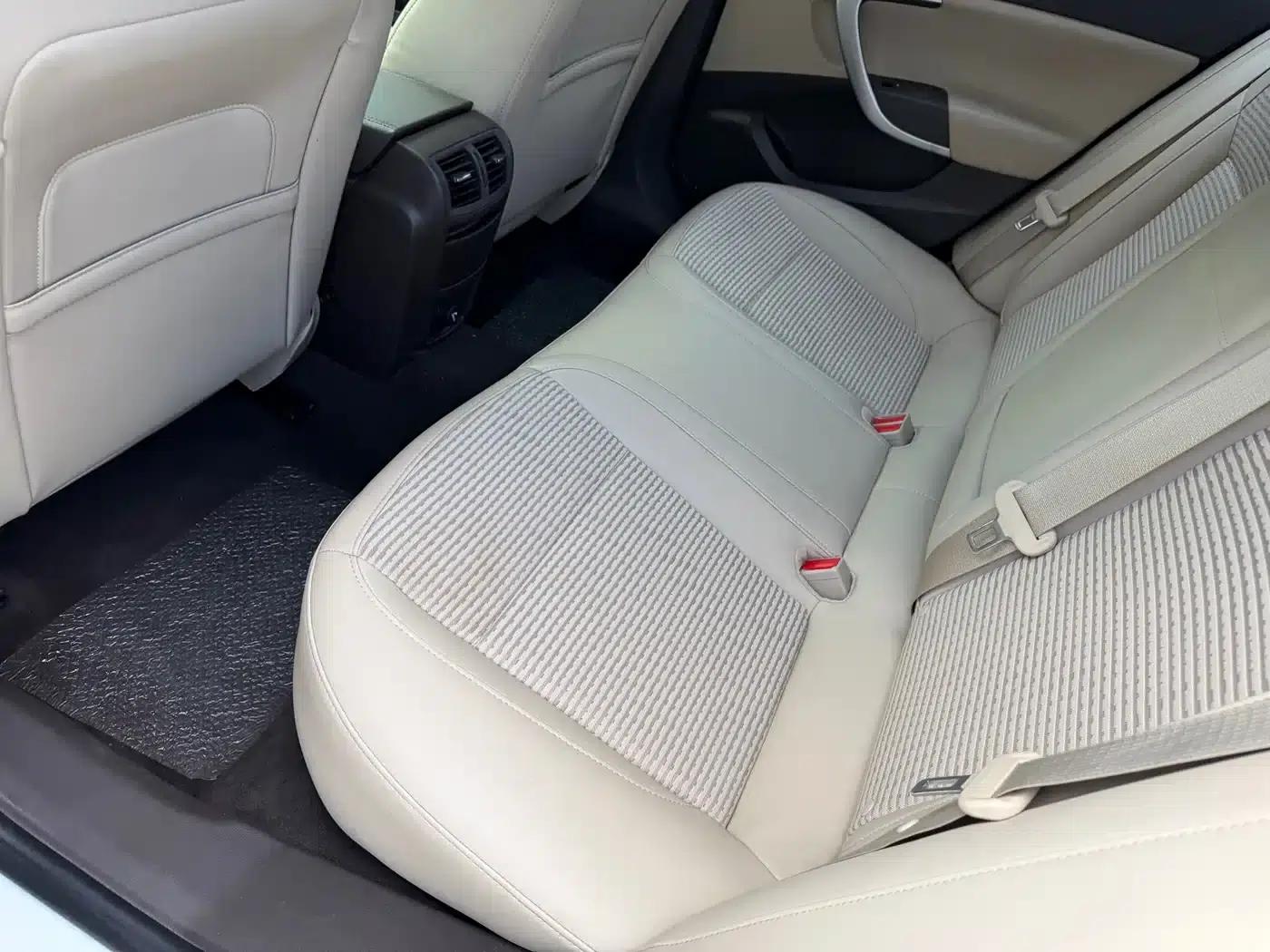 Buick Regal 2014 2.0L Leading Fashion Edition — миниатюра 23