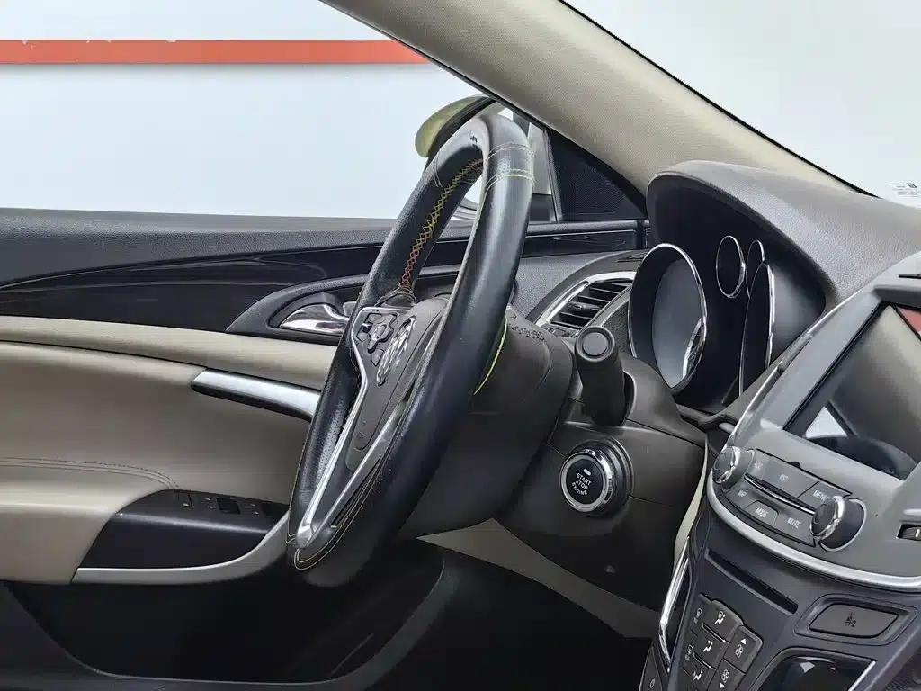Buick Regal 2015 2.0L Leading Fashion Edition — миниатюра 22