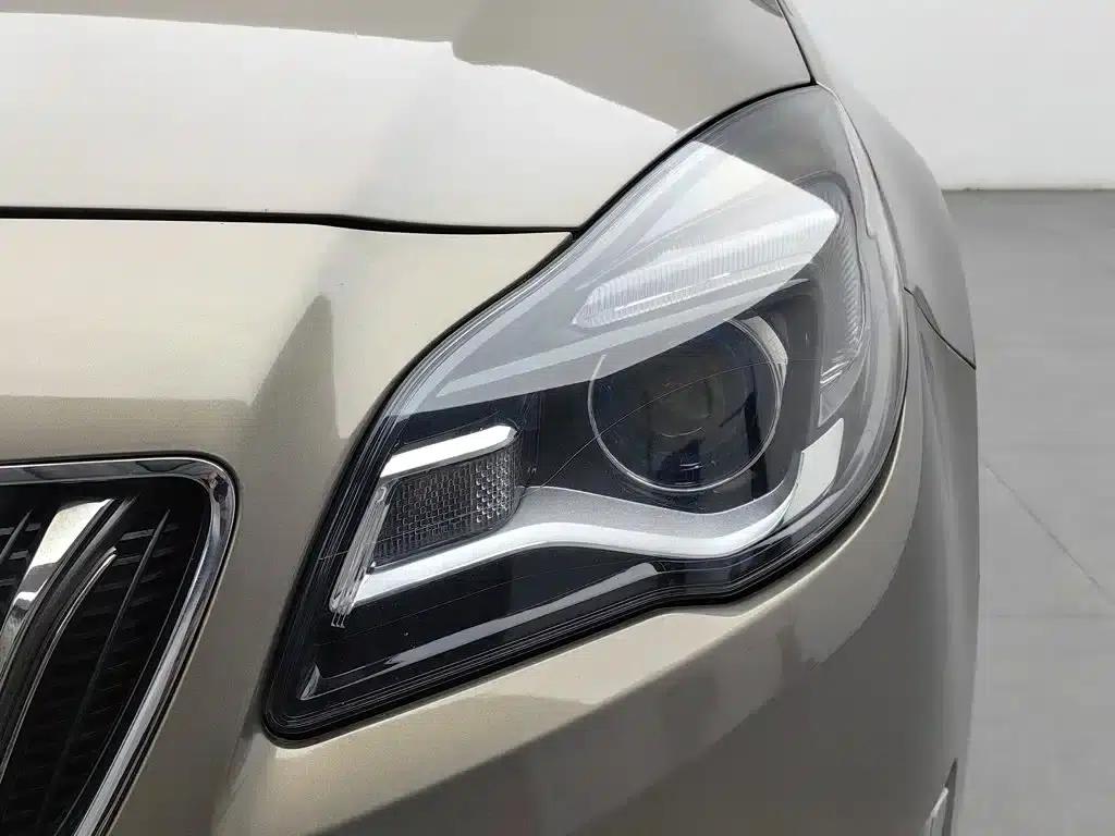 Buick Regal 2015 2.0L Leading Fashion Edition — миниатюра 7