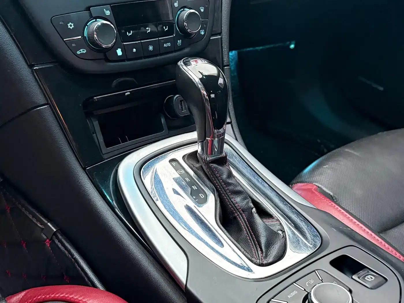 Buick Regal 2013 GS 2.0T Sport Edition — миниатюра 11