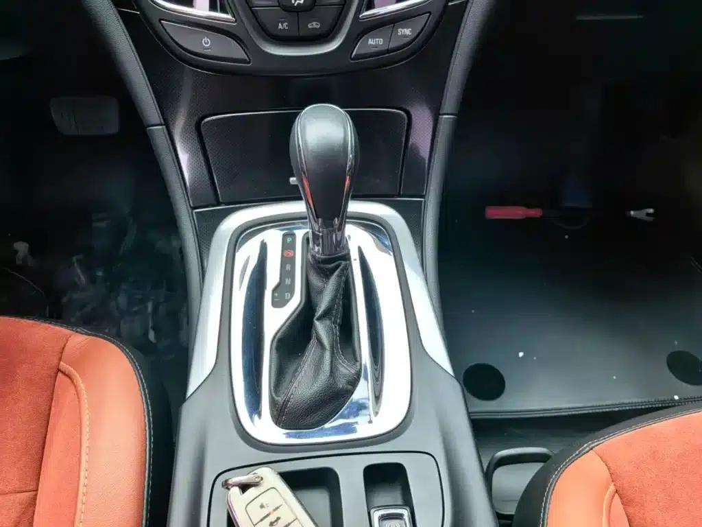 Buick Regal 2015 1.6T Elite Technology Edition — миниатюра 14