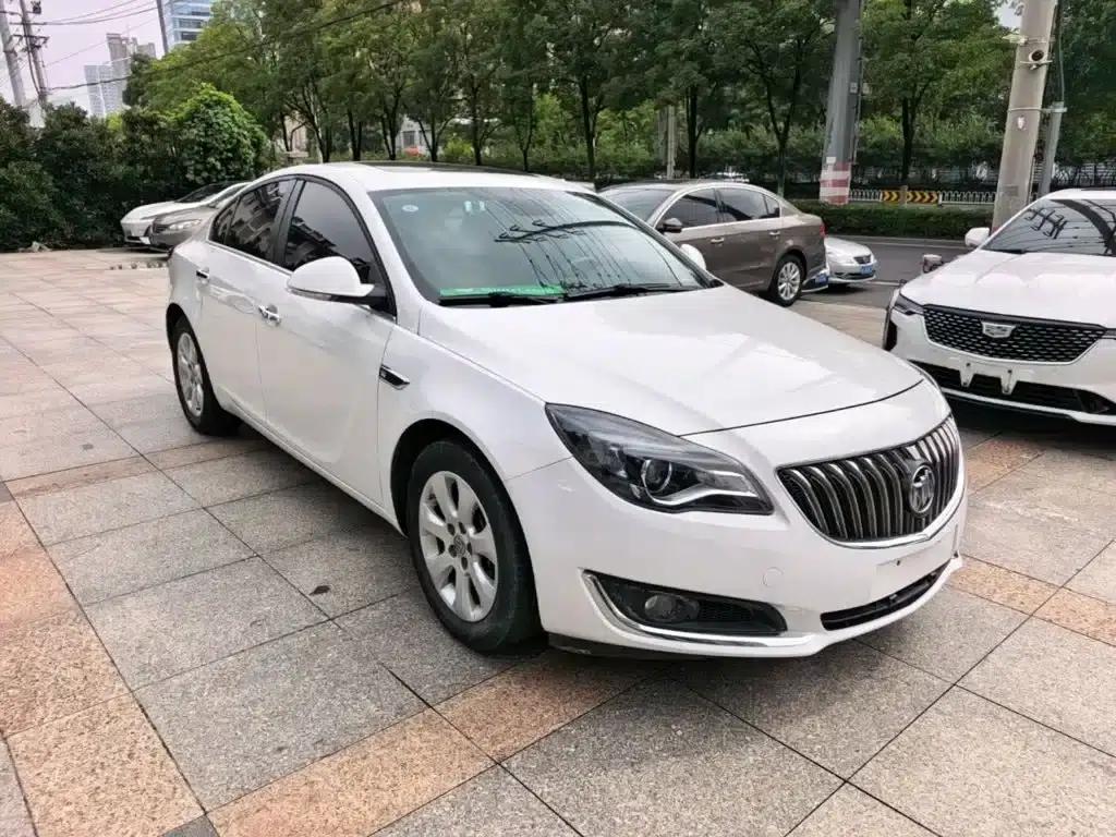 Buick Regal 2015 1.6T Elite Technology Edition — миниатюра 4