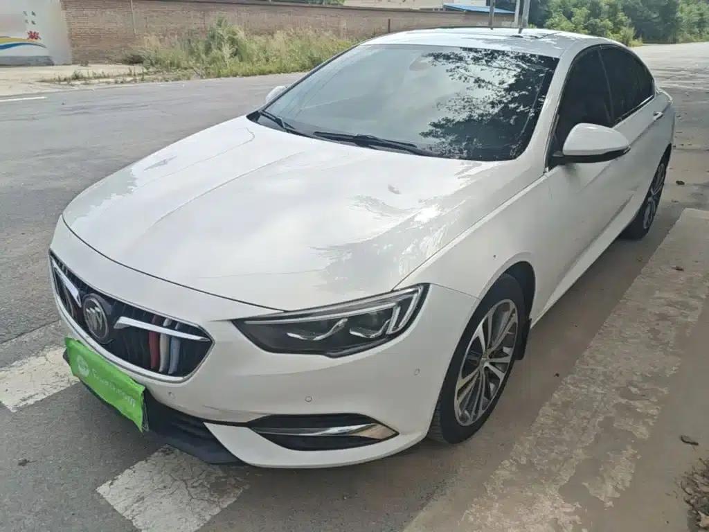 Buick Regal 2017 20T Premium — миниатюра 2