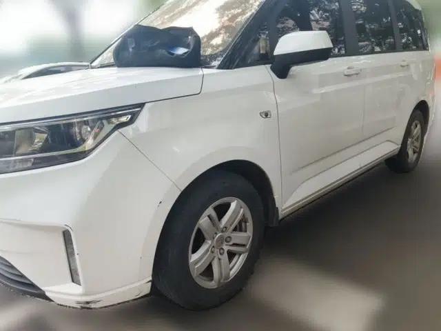 Wuling Hongguang PLUS 2019 1.5T Manual Luxury 7-Seater