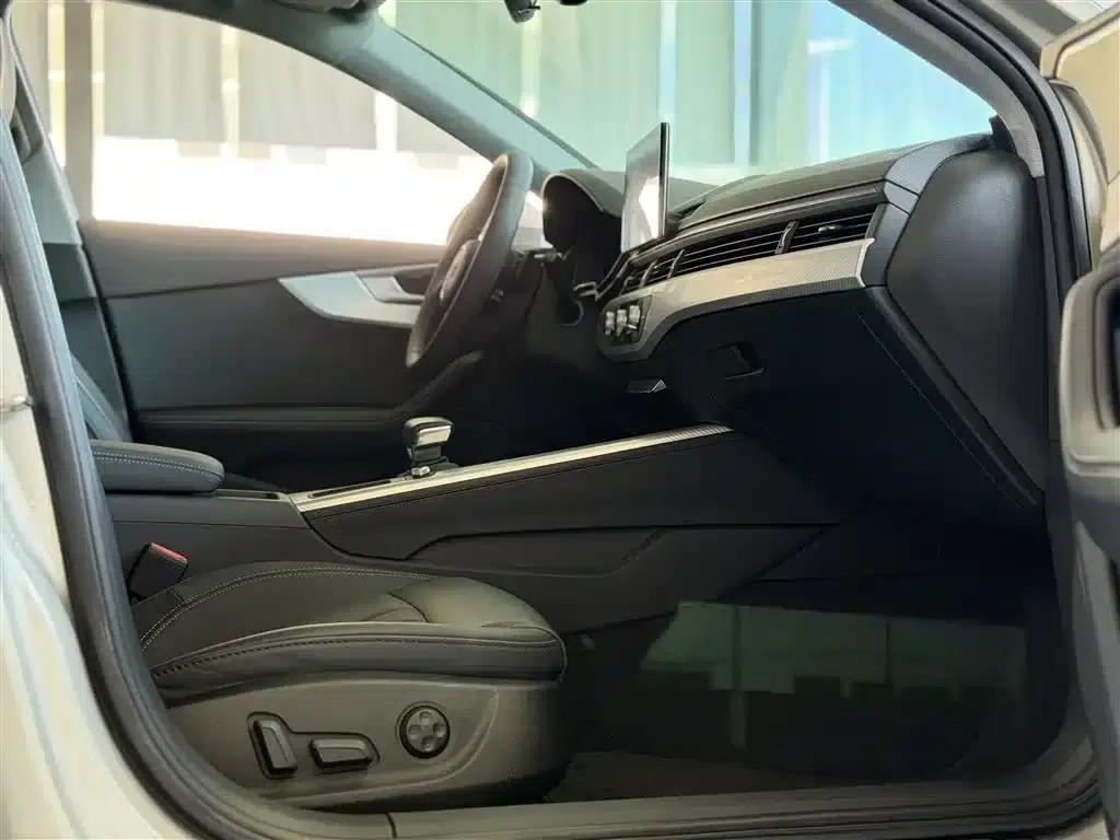 Audi A4L 2020 40 TFSI Fashion Elegance — миниатюра 21
