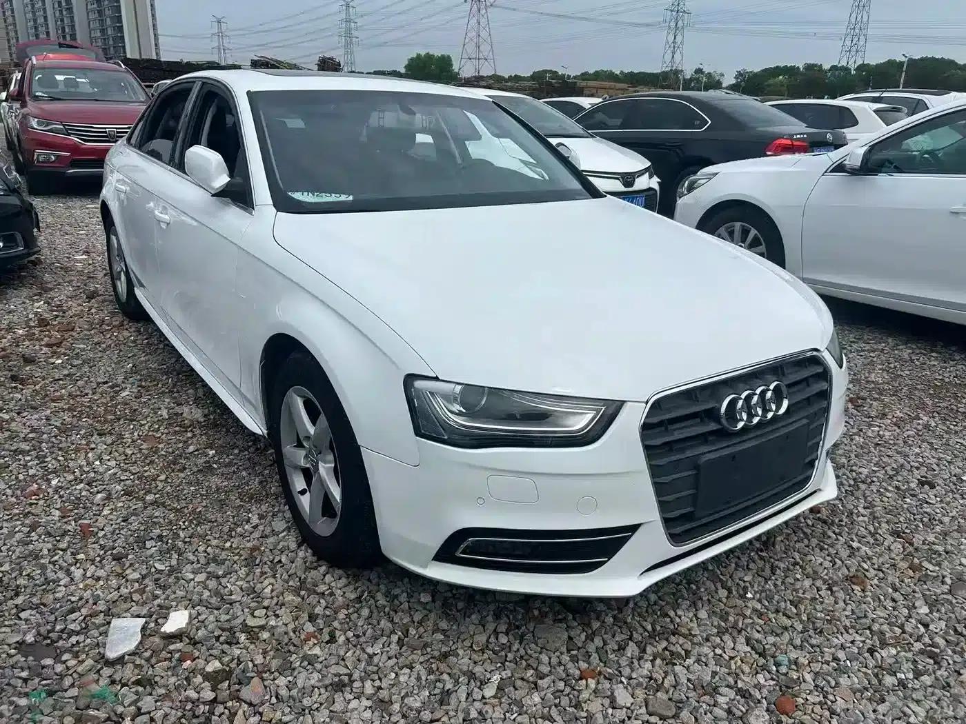 Audi A4L 2015 35 TFSI Automatic Standard Edition — миниатюра 3