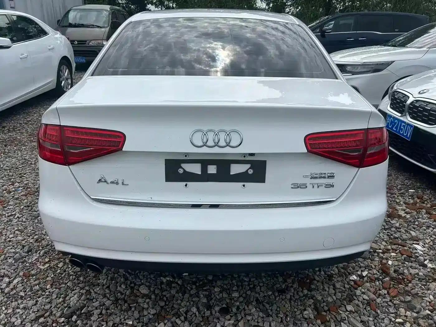 Audi A4L 2015 35 TFSI Automatic Standard Edition — миниатюра 4