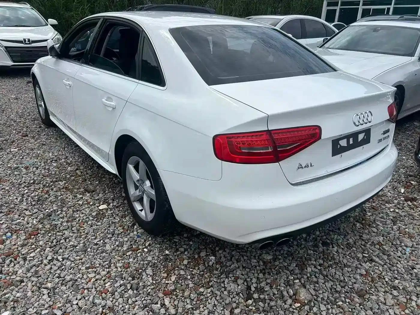 Audi A4L 2015 35 TFSI Automatic Standard Edition — миниатюра 5