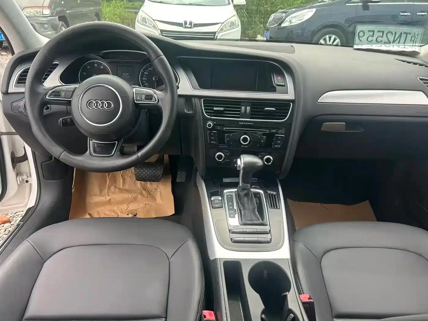 Audi A4L 2015 35 TFSI Automatic Standard Edition — миниатюра 10