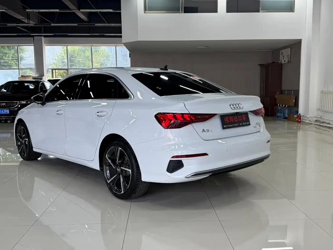 2022 Audi A3 A3L Limousine 35 TFSI Fashionable Elegant Model — миниатюра 4
