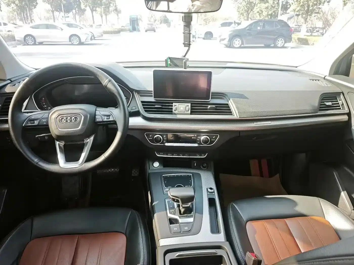 Audi Q5L 2020 40 TFSI Luxury Fashion Edition — миниатюра 4