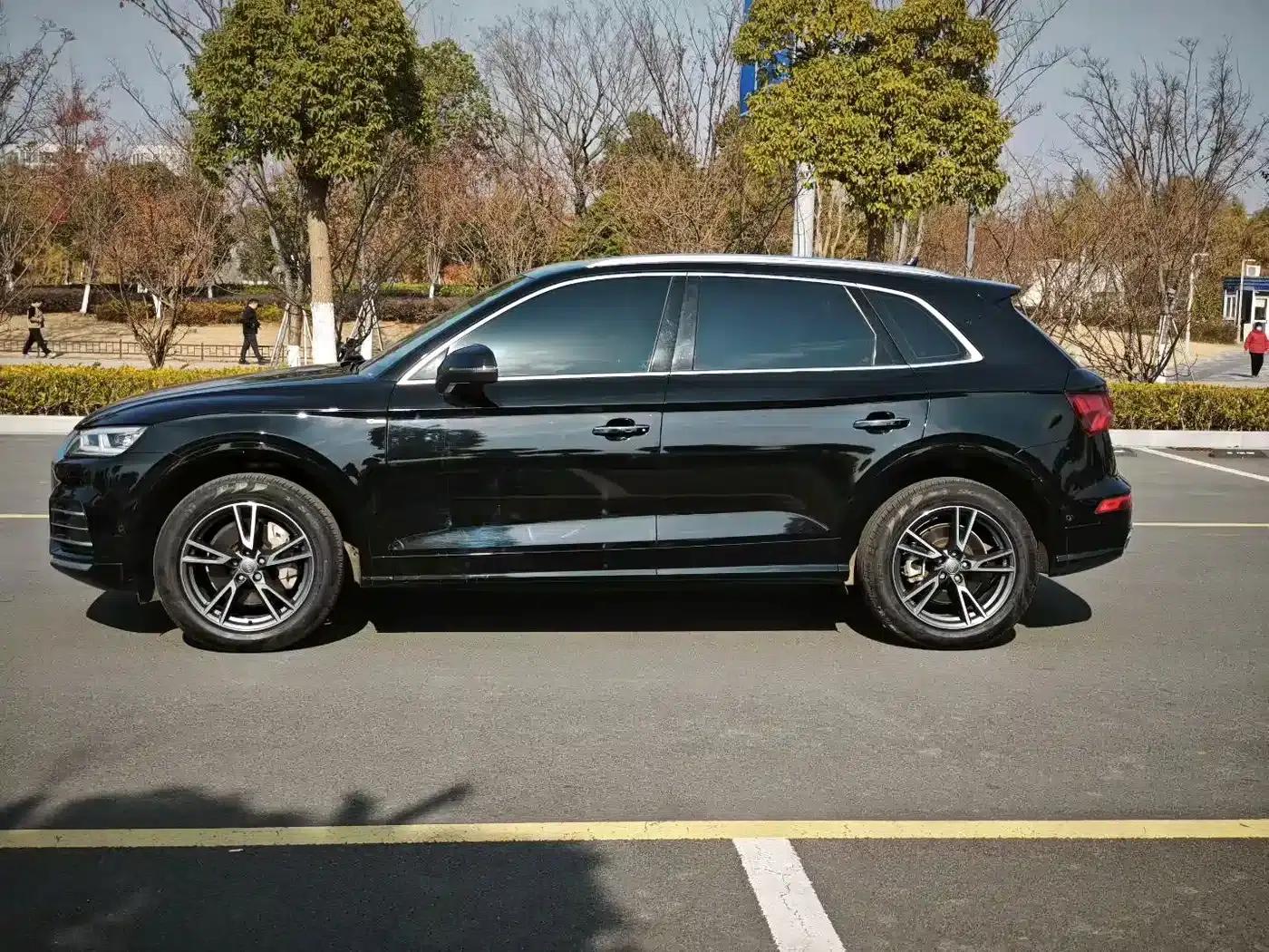Audi Q5L 2020 40 TFSI Luxury Fashion Edition — миниатюра 5