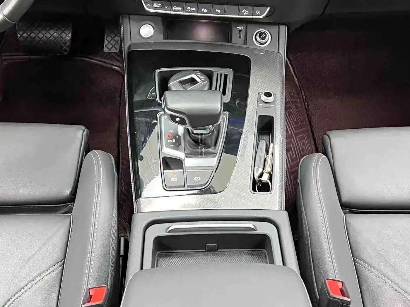 Audi Q5L 2023 40T Luxury Dynamic — миниатюра 15