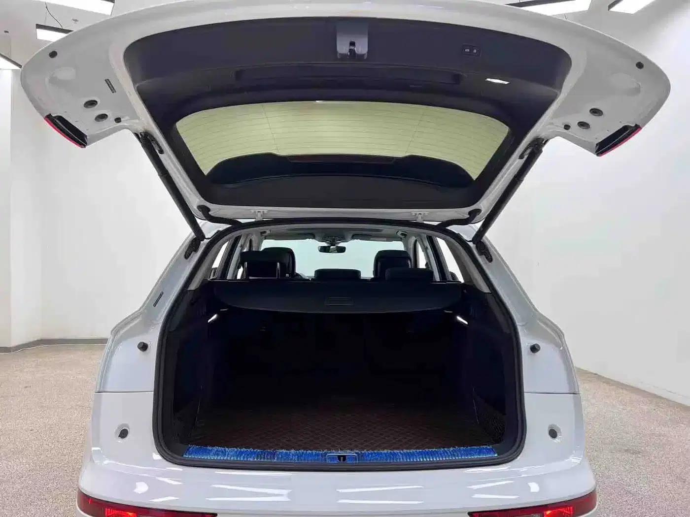 Audi Q5L 2023 40T Luxury Dynamic — миниатюра 23