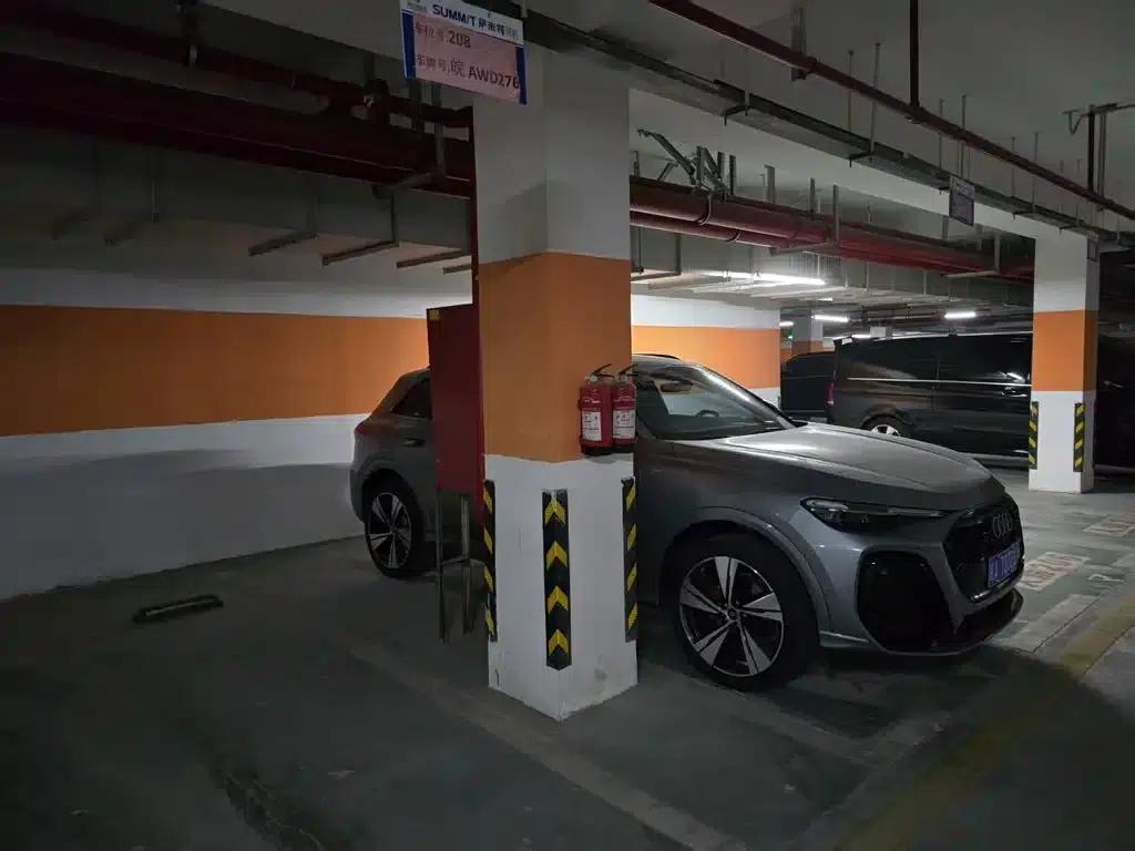 Audi Q5L 2026 2.0T Intelligent Hybrid Premium Edition — миниатюра 4