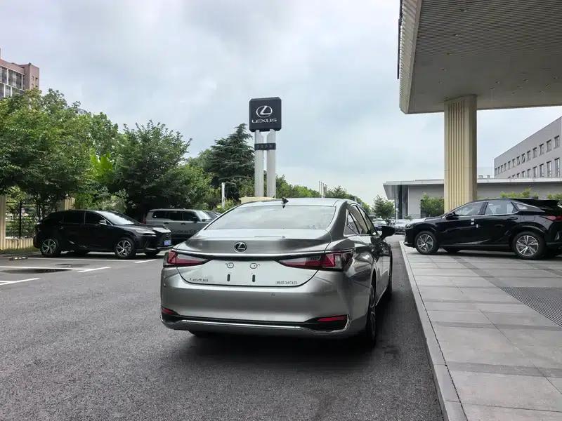 Lexus ES 2022 200 Premium Edition — миниатюра 6