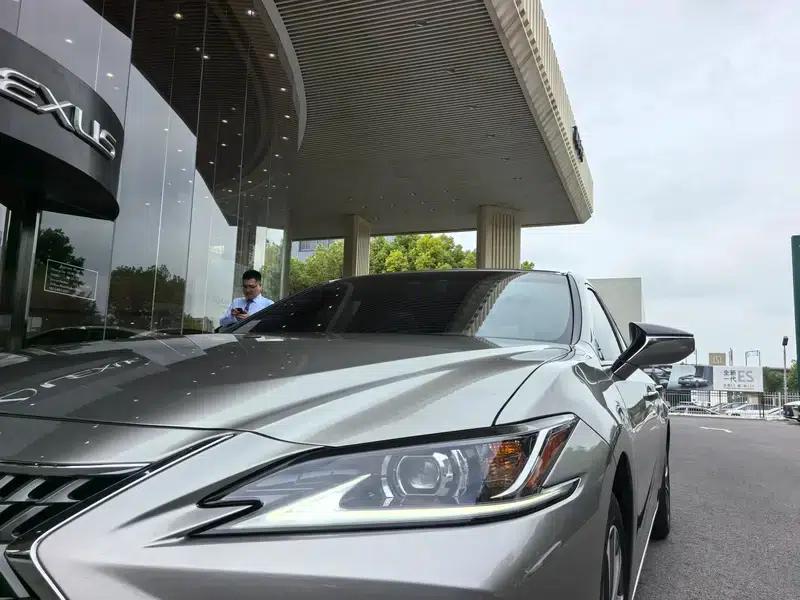Lexus ES 2022 200 Premium Edition — миниатюра 9