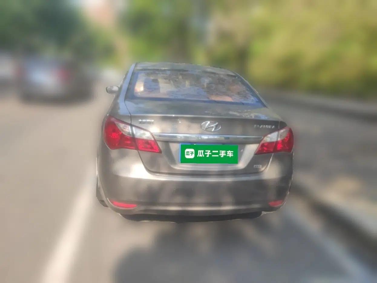 Hyundai Celesta 2011 1.6L Automatic Luxury Version — миниатюра 5