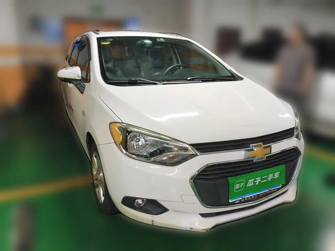 Chevrolet Lova RV 2018 1.5L Automatic Smart Drive Model — миниатюра 3