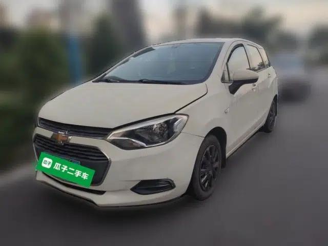 Chevrolet Lova RV 2016 1.5L Automatic Comfort Edition