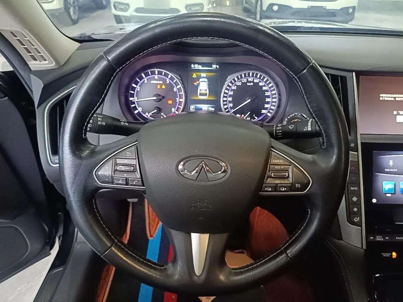 Infiniti Q50L 2016 2.0T Enjoyment Edition — миниатюра 13