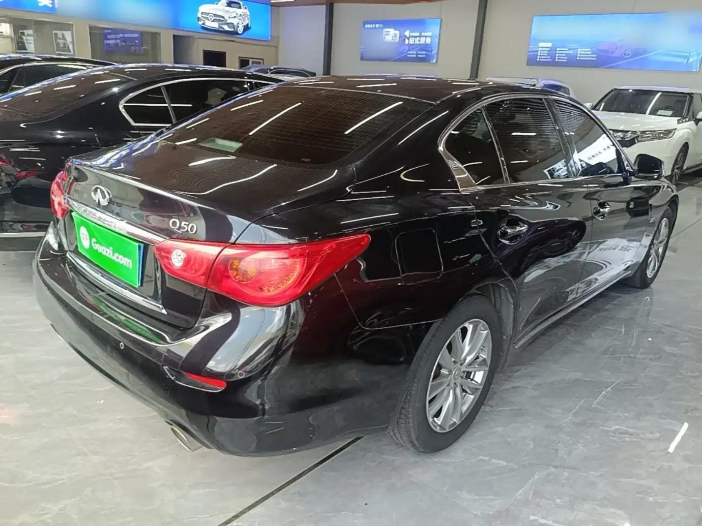 Infiniti Q50L 2016 2.0T Enjoyment Edition — миниатюра 6