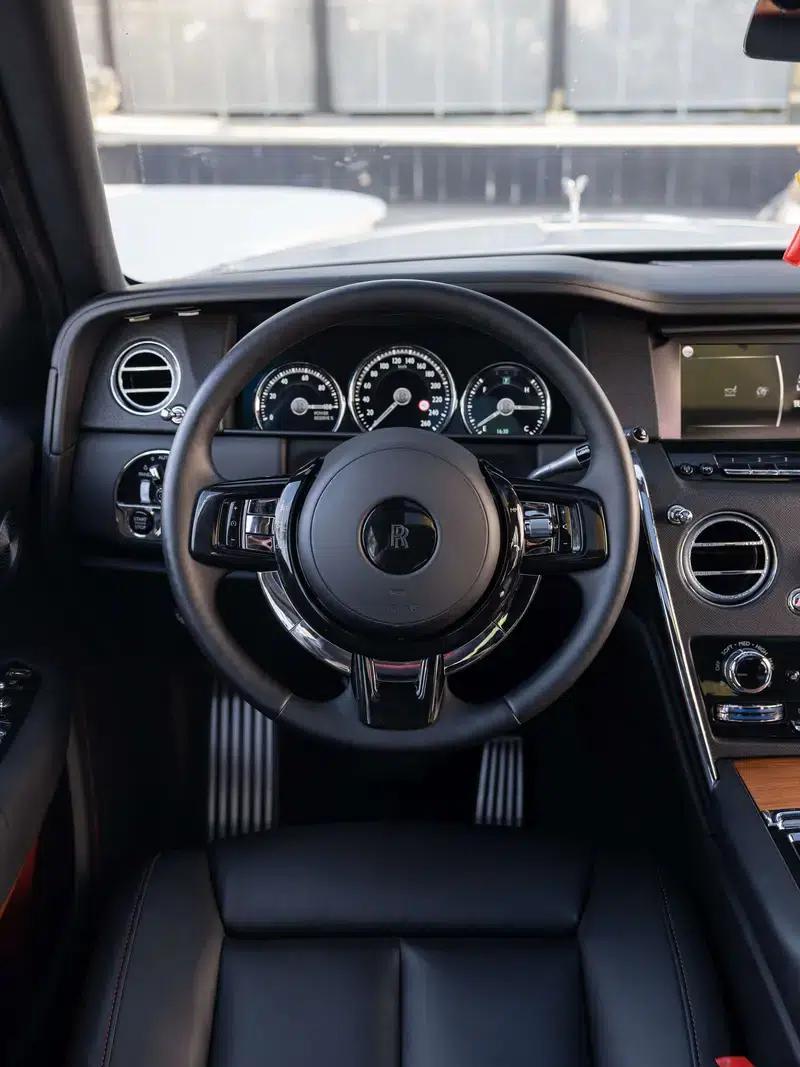 2018 Cullinan 5-seater — миниатюра 20