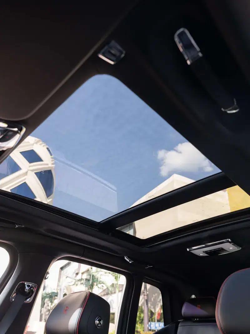 2018 Cullinan 5-seater — миниатюра 26