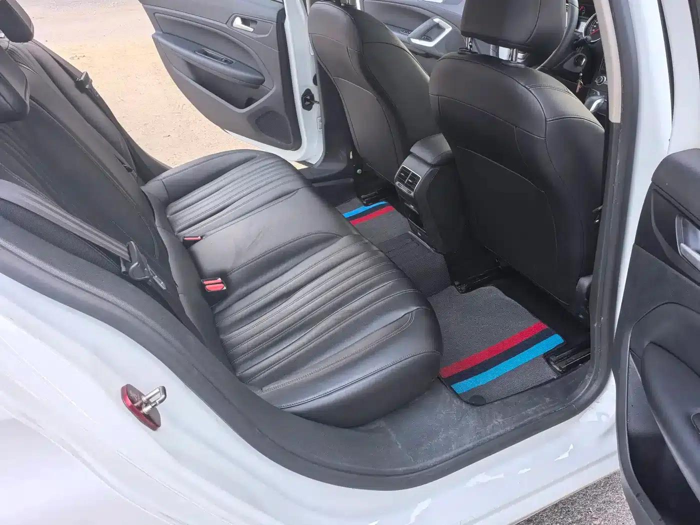 Peugeot 408 2019 360THP Automatic Luxury Edition (China VI Emission Standard) — миниатюра 17