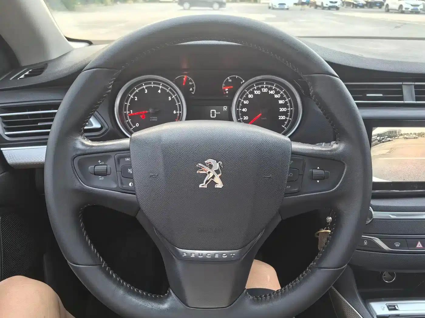 Peugeot 408 2019 360THP Automatic Luxury Edition (China VI Emission Standard) — миниатюра 22