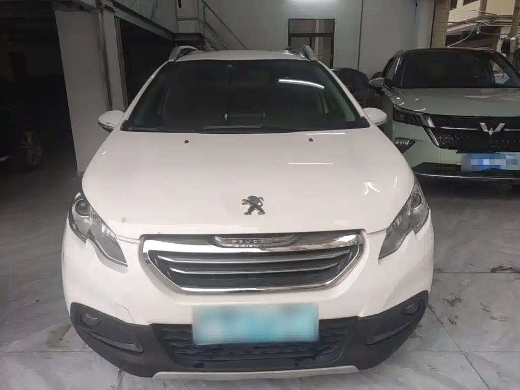 Peugeot 2008 2014 Model 1.6L Automatic Trend Edition — миниатюра 3