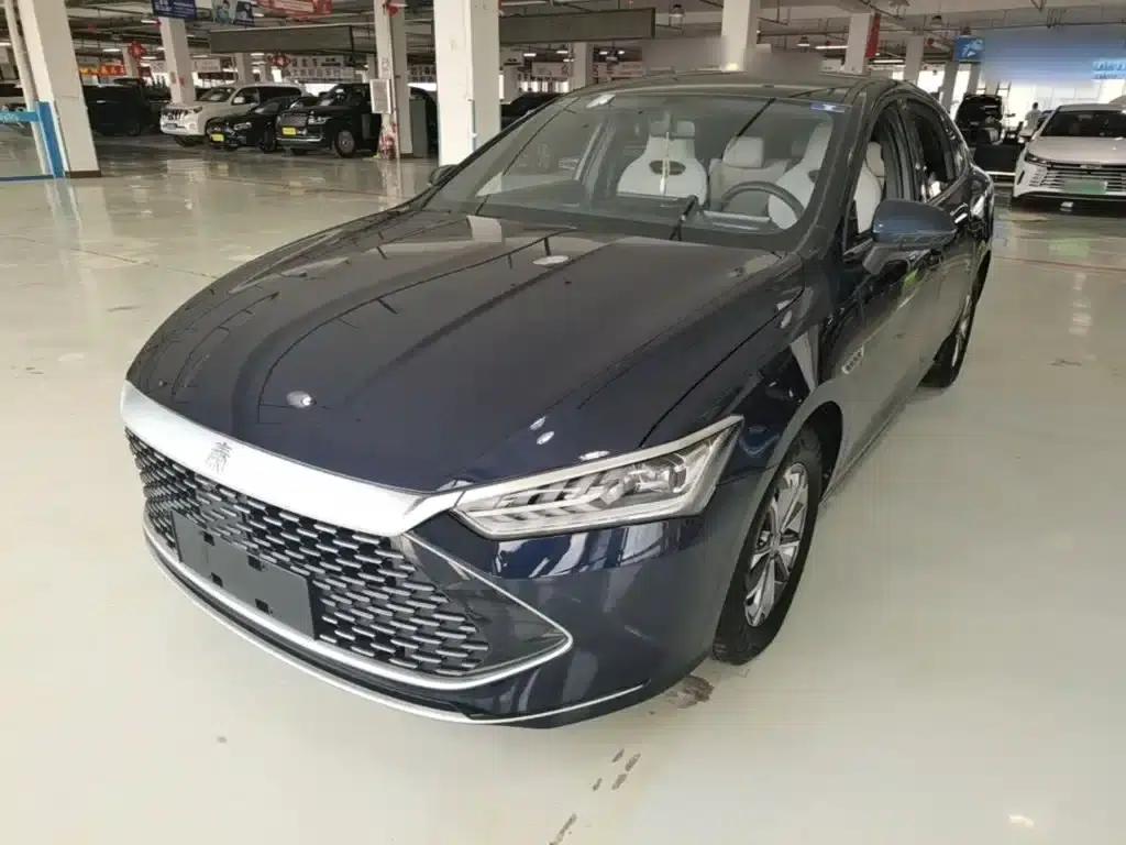 Qin PLUS 2024 Glory Edition DM-i 55KM Leading Model — миниатюра 1
