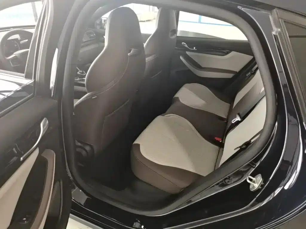 Qin PLUS 2024 Glory Edition DM-i 55KM Leading Model — миниатюра 17