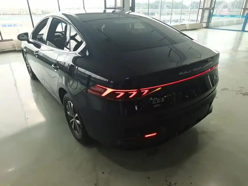Qin PLUS 2024 Glory Edition DM-i 55KM Leading Model — миниатюра 5