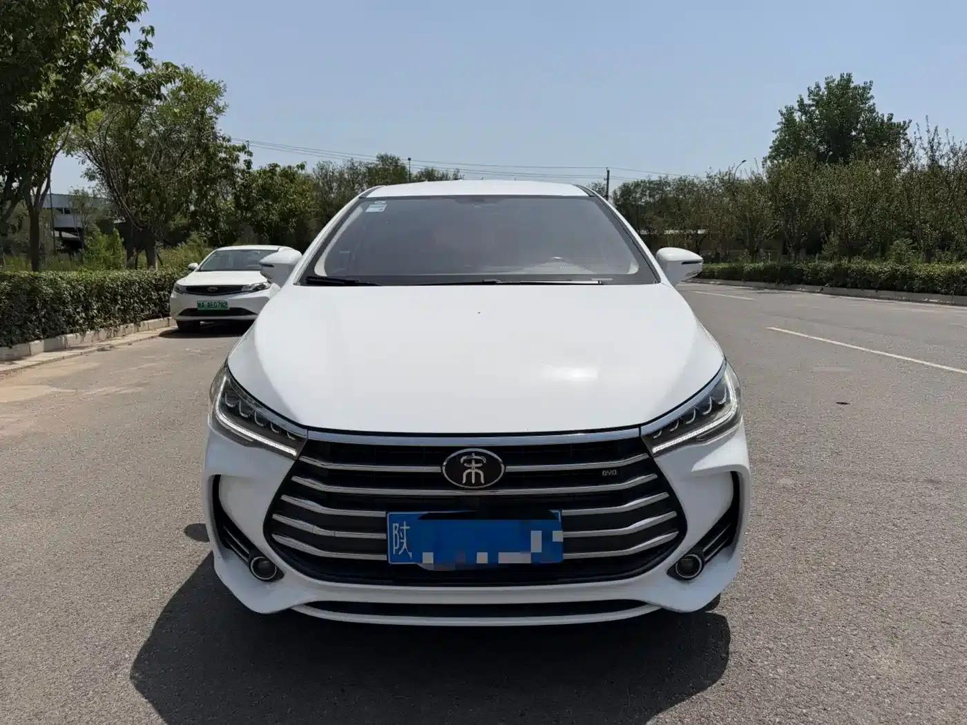 Song MAX 2017 1.5T Automatic Intelligent Luxury 7-Seater — миниатюра 2