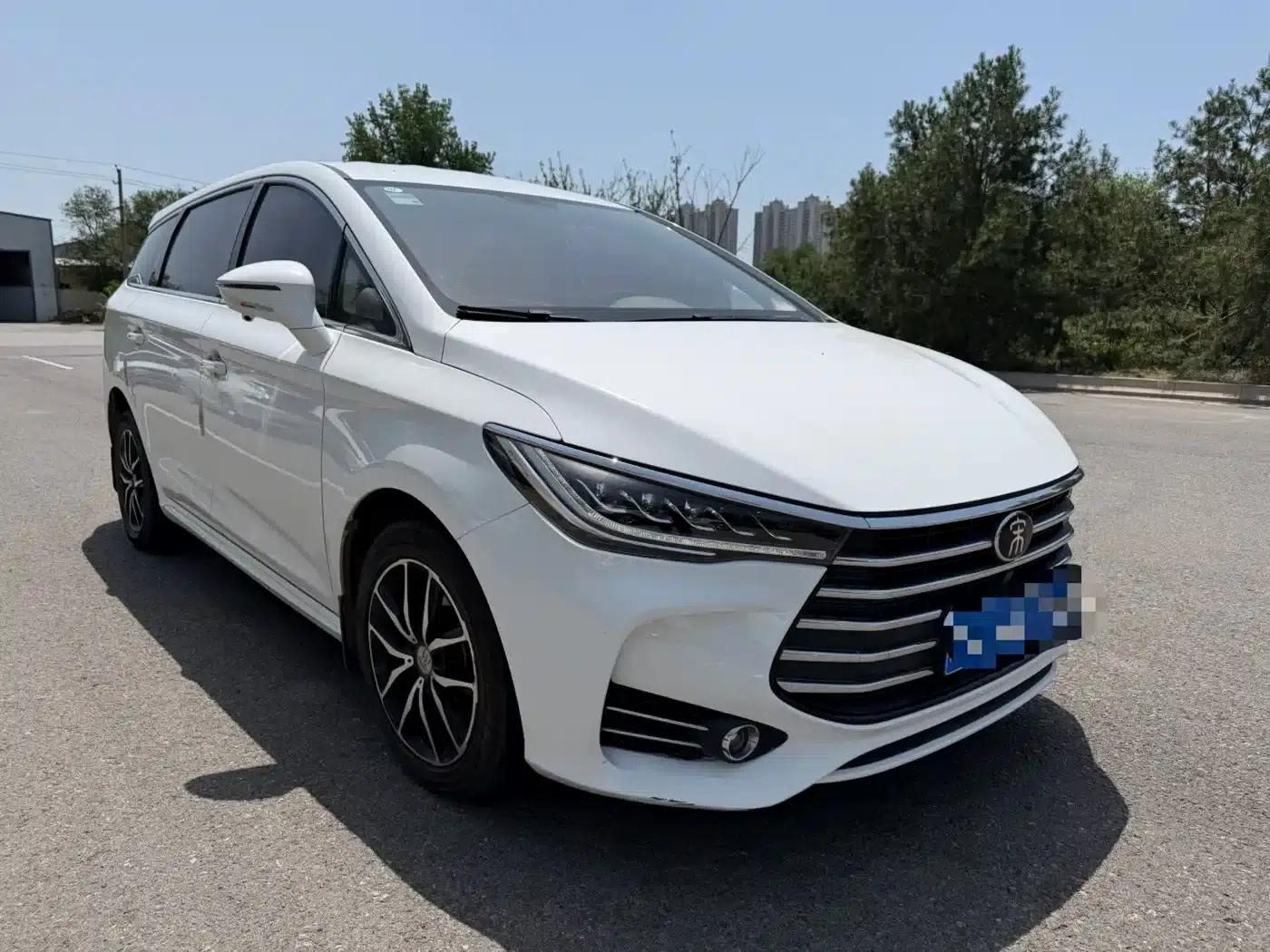 Song MAX 2017 1.5T Automatic Intelligent Luxury 7-Seater — миниатюра 3