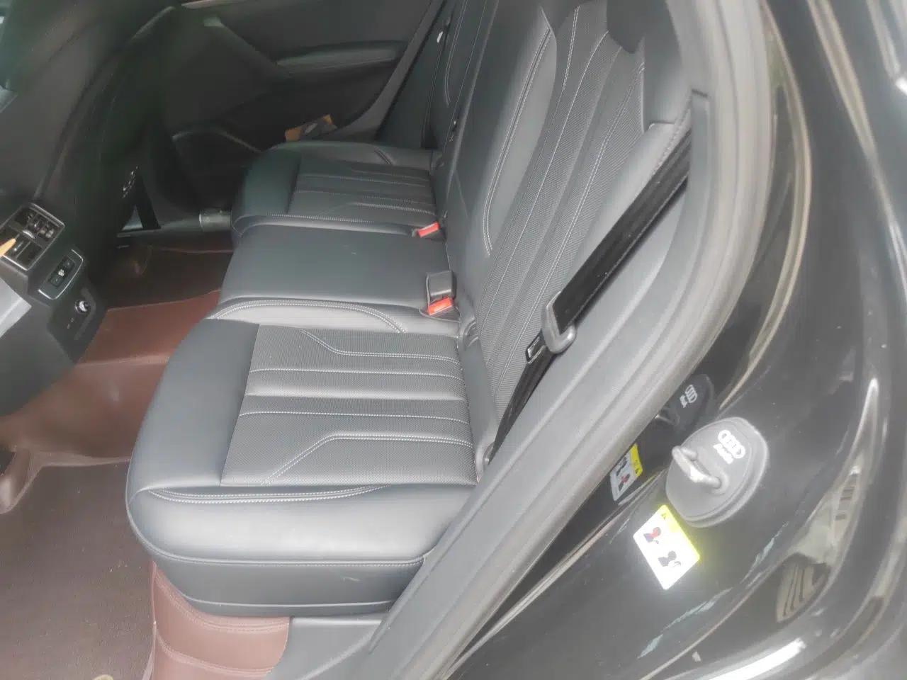 Audi Q5L 2025 45 TFSI Luxury Dynamic Edition — миниатюра 17